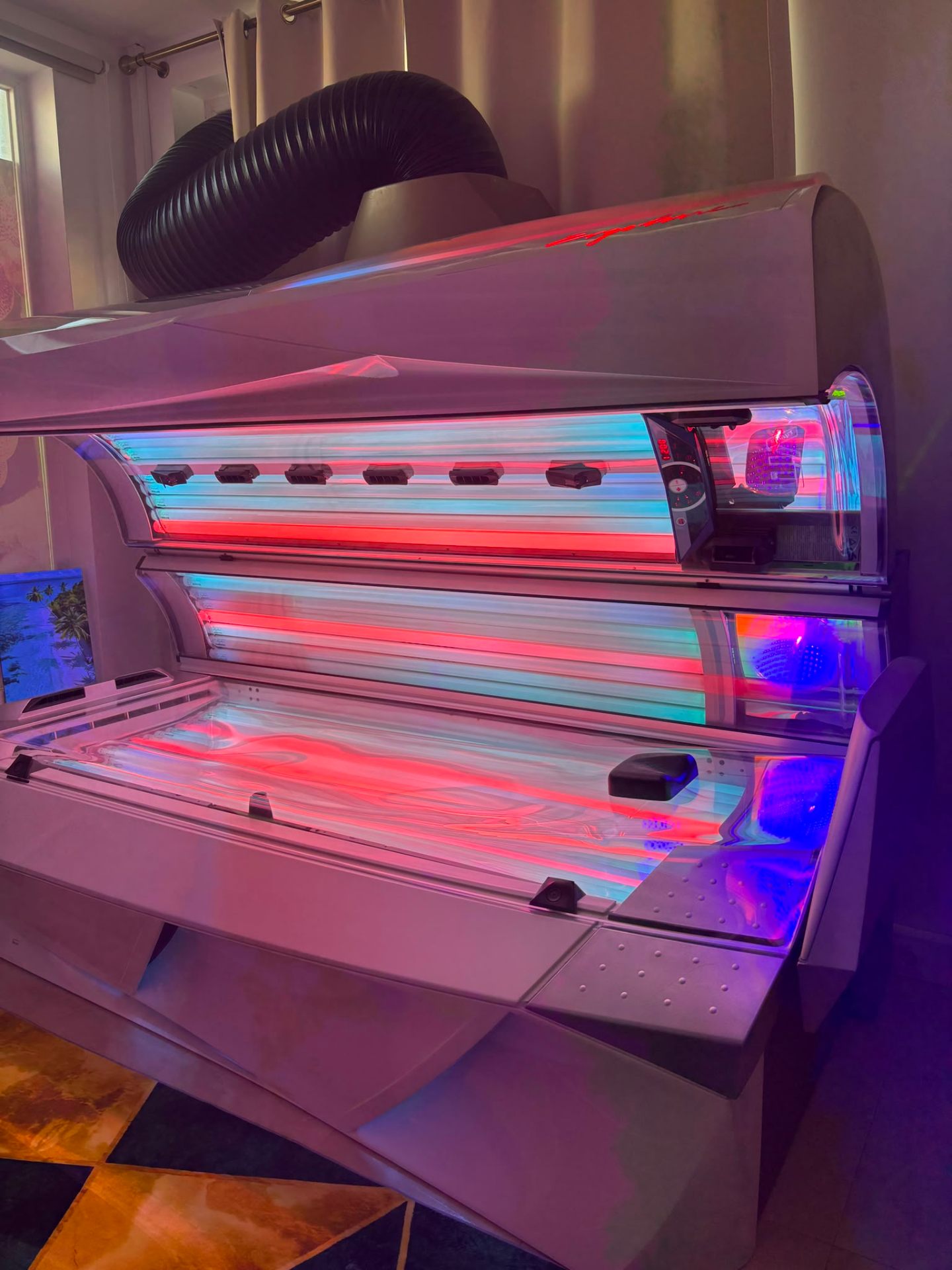 Painel de controlo tecnológico do solarium